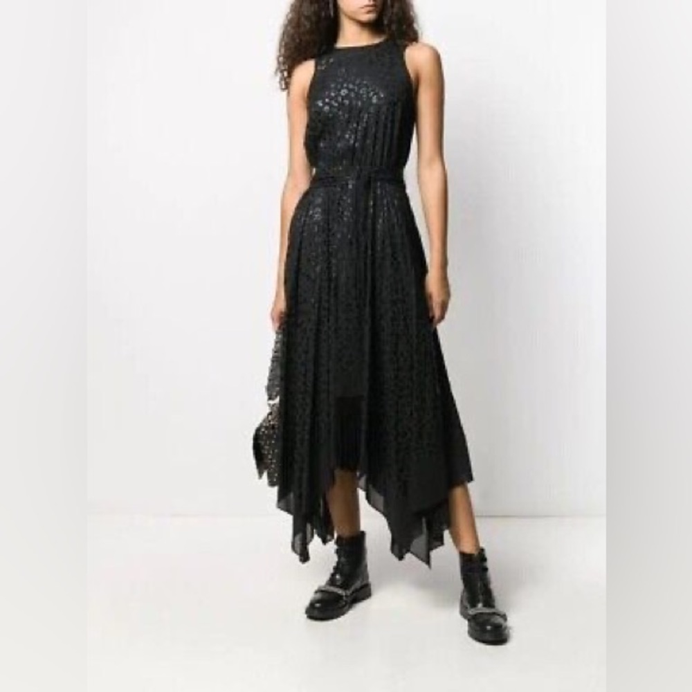 Michael Kors handkerchief hem leopard print dress! - Picture 4 of 10